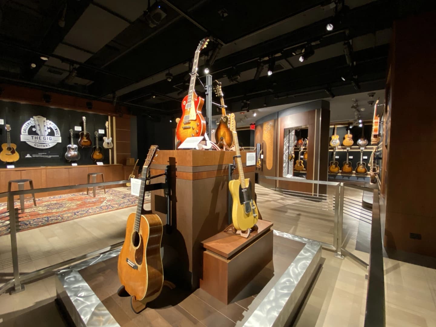 Gallery of Iconic Guitars