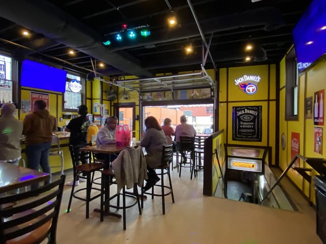 Losers Bar and Grill-Nashville